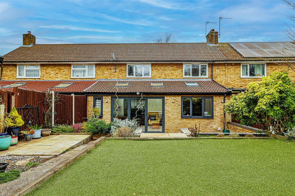 Property photo 1 of 33 980A6156-1.Png