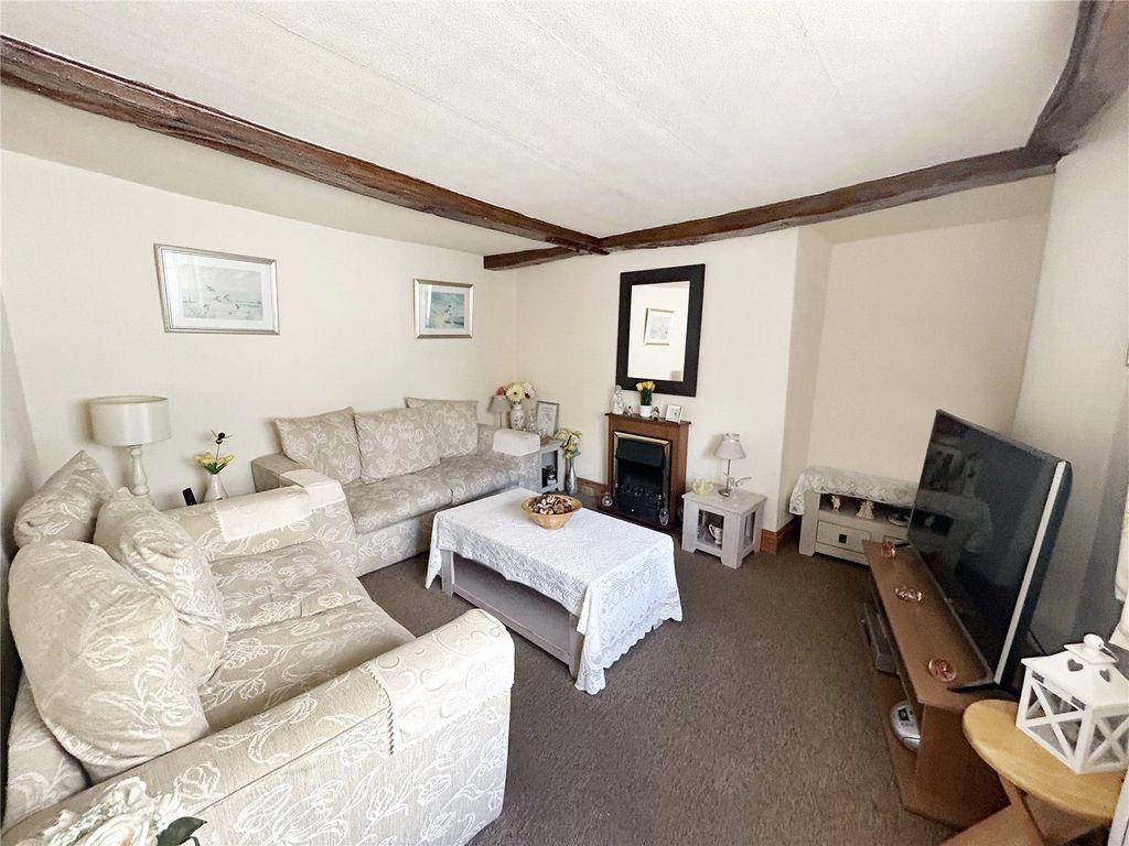 Property photo 2 of 21 Picture No. 03