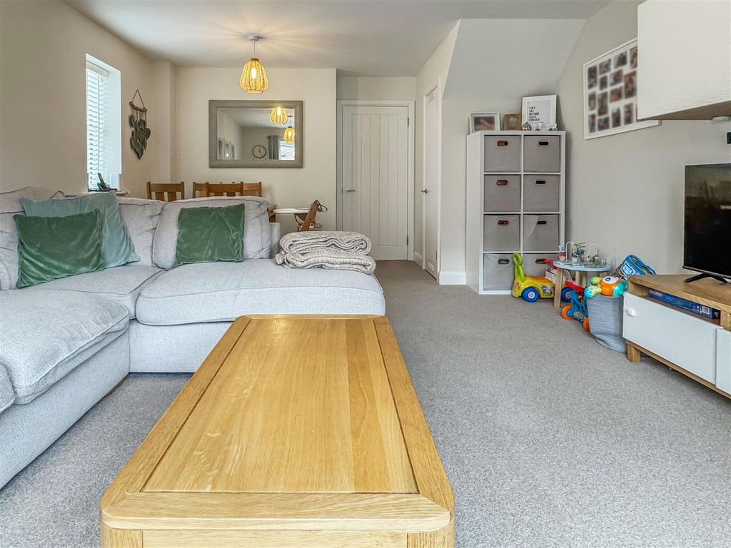 Property photo 3 of 15 Img_0082.Jpg