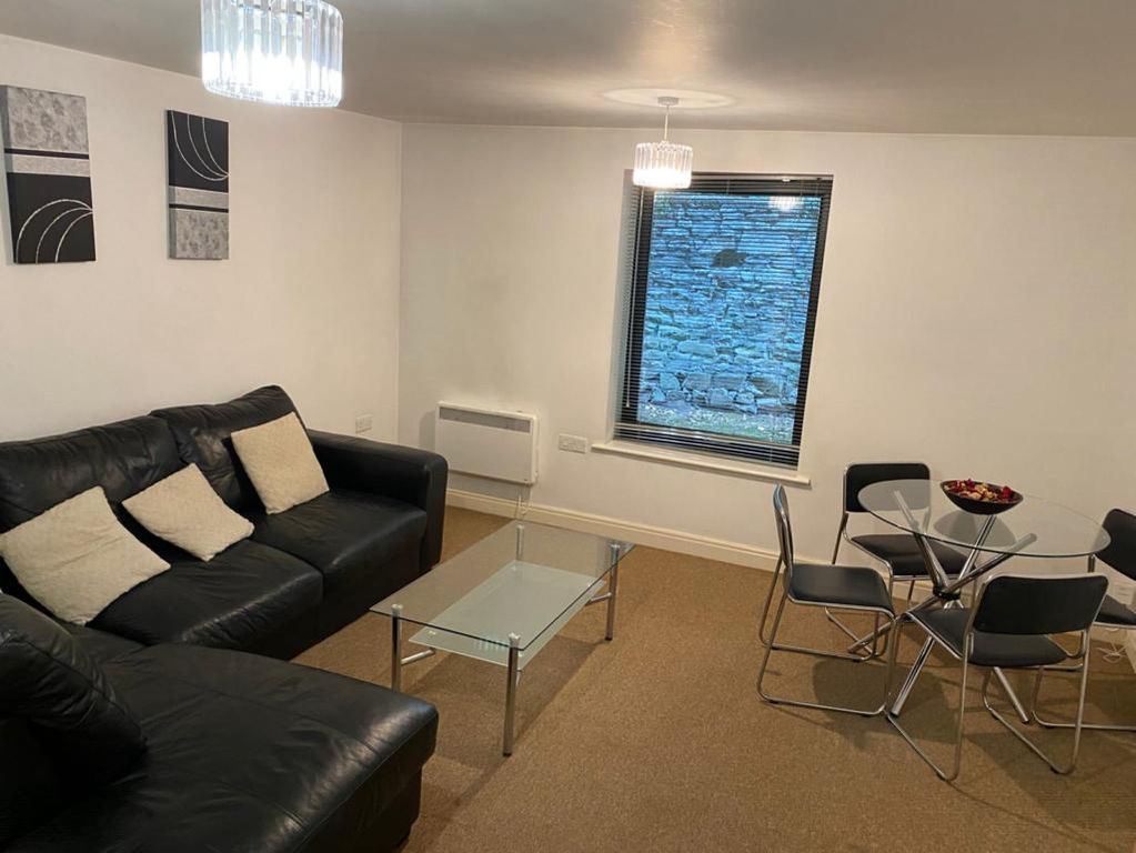 Property photo 2 of 5 Lounge