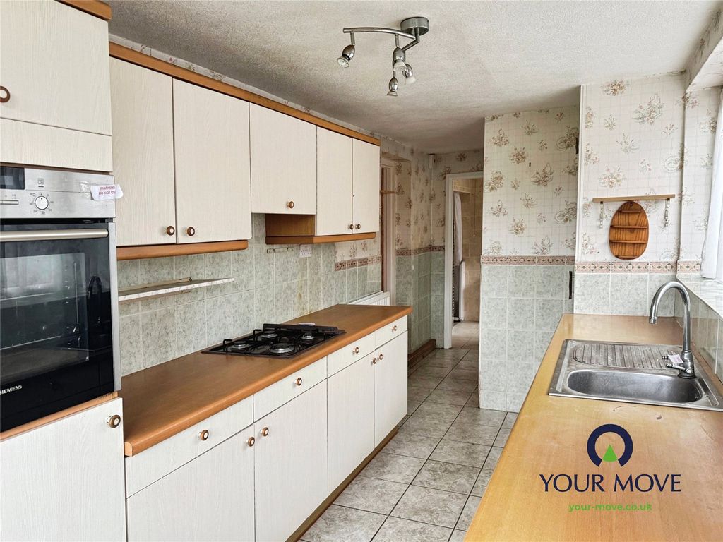 Property photo 3 of 14 Picture No. 12