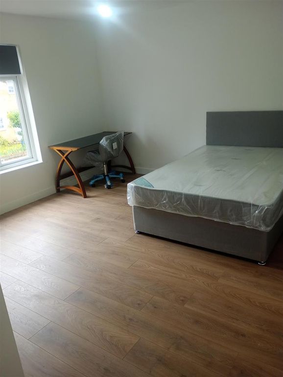 Property photo 3 of 8 11-12 St Judes 3.Jpg