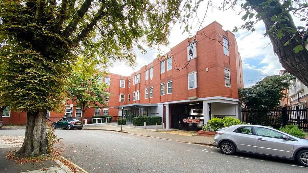 Property photo 2 of 4 Muliner House Flanders Rd Chiswick W4 Office West London E2.Jpg