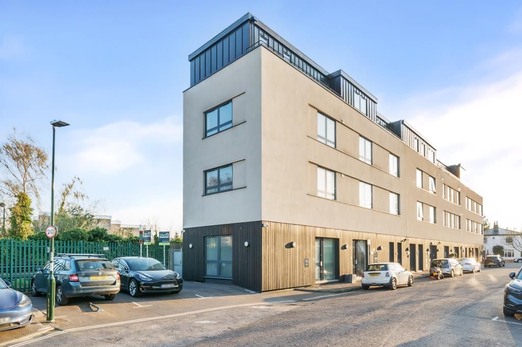 Property photo 1 of 9 External