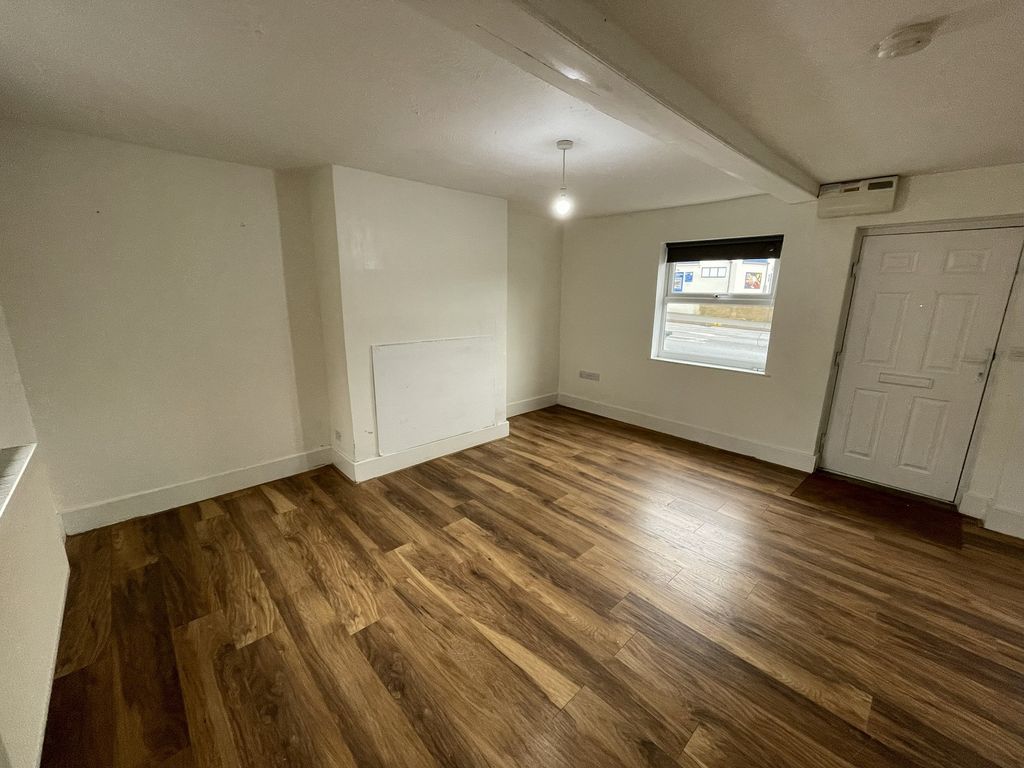 Property photo 2 of 14 Not Specified