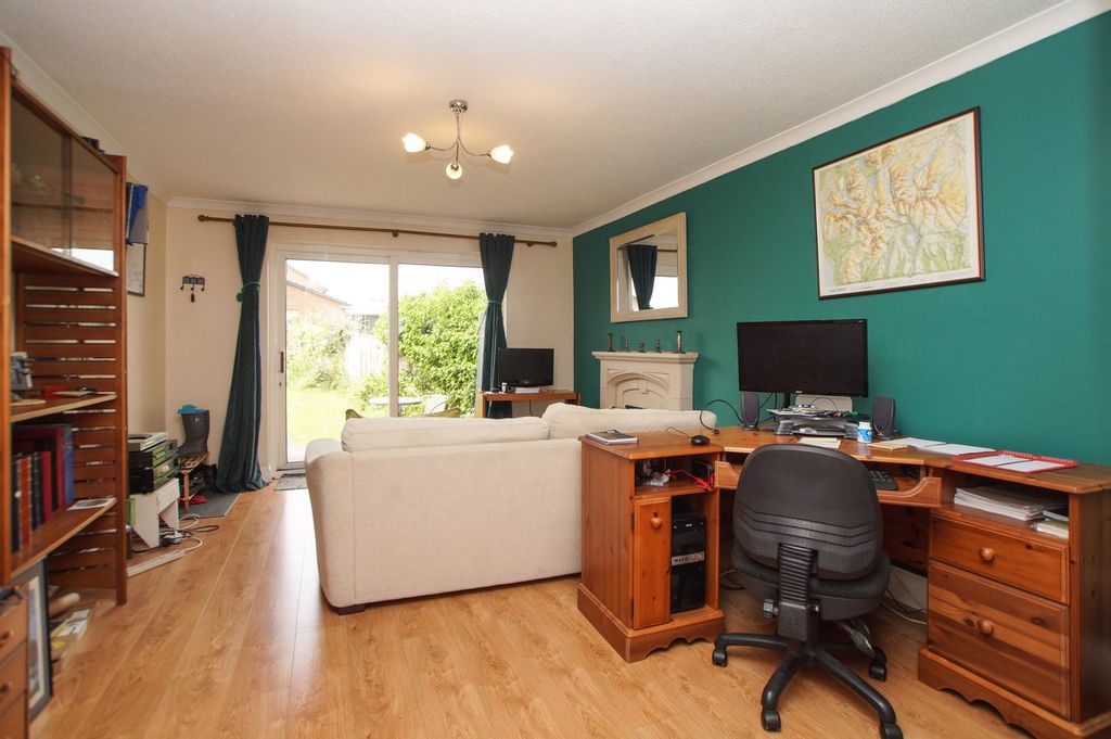 Property photo 2 of 16 Dining Lounge