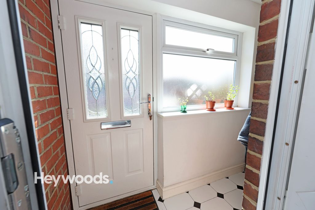 Property photo 3 of 48