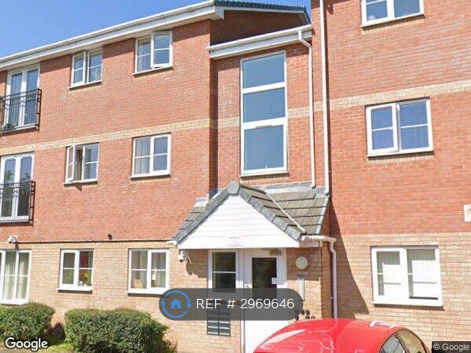 Property photo 1 of 1 Modern 2 Bed Flat With Allocated Parking