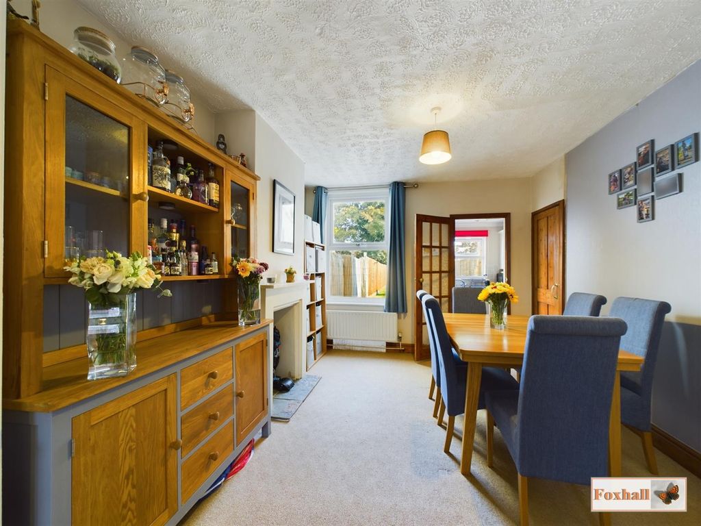Property photo 3 of 12 Dining Room