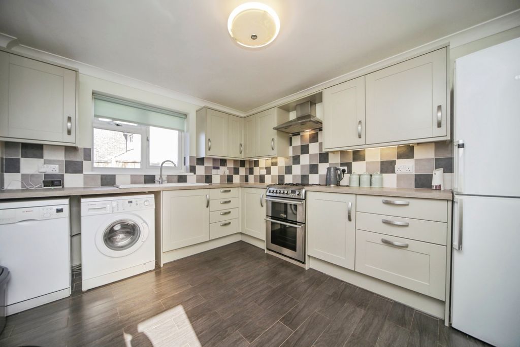 Property photo 2 of 17 Pbox-Img.Jpg