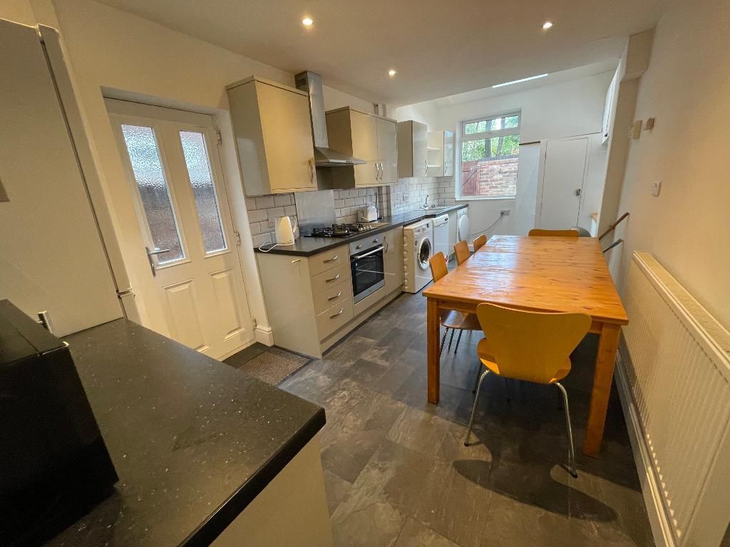 Property photo 3 of 11 Photo 3