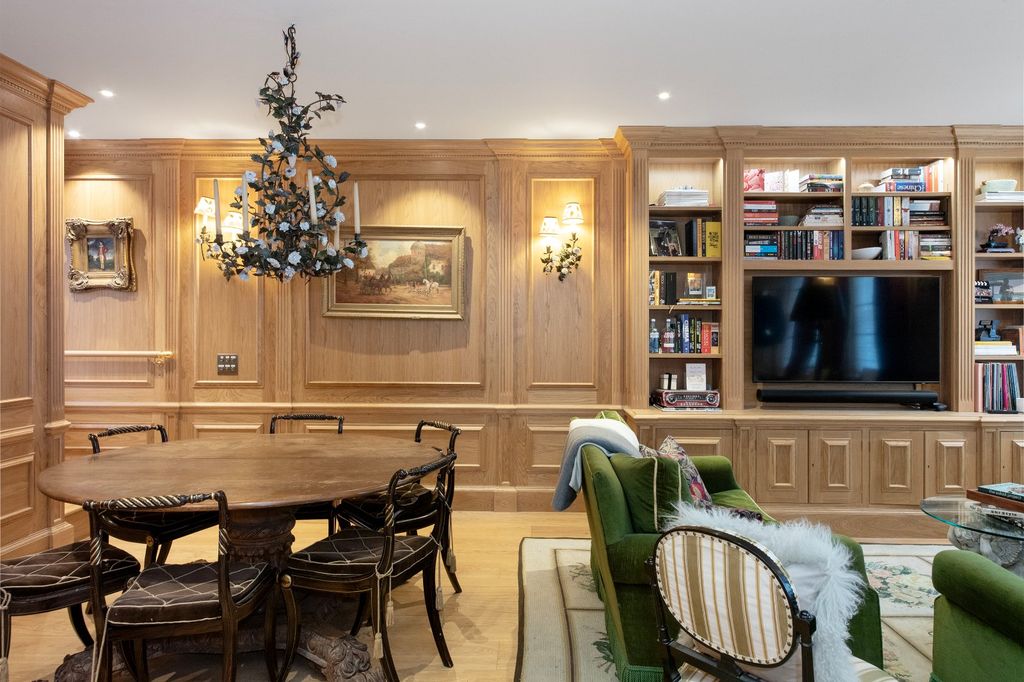 Property photo 3 of 11 First Floor