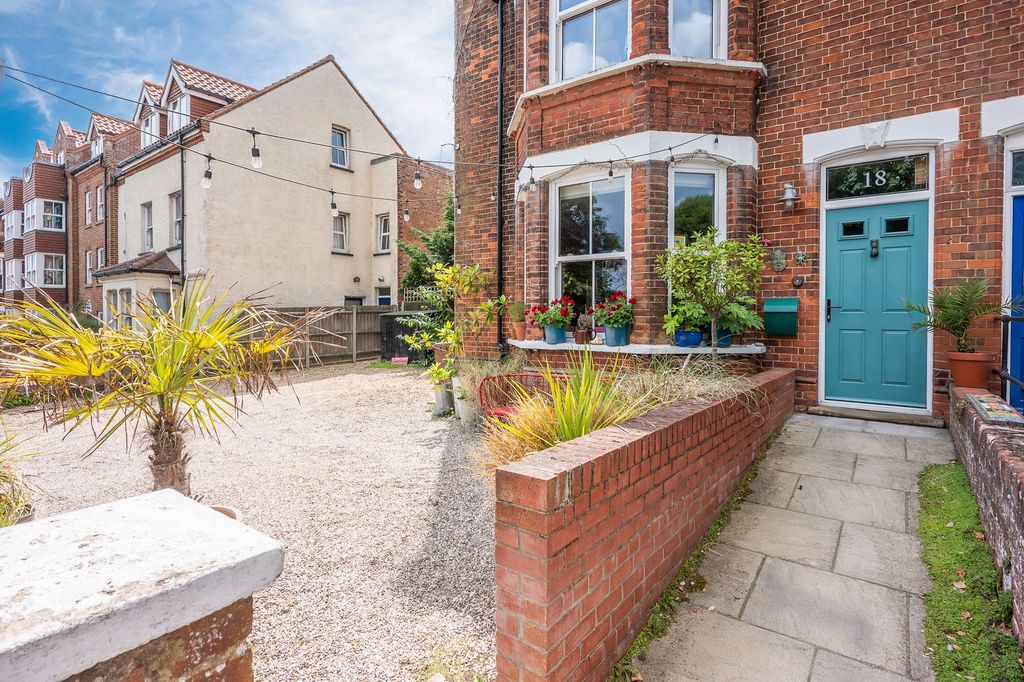 Property photo 3 of 29
