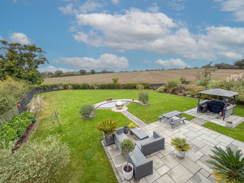 Property photo 2 of 44 Img_5946