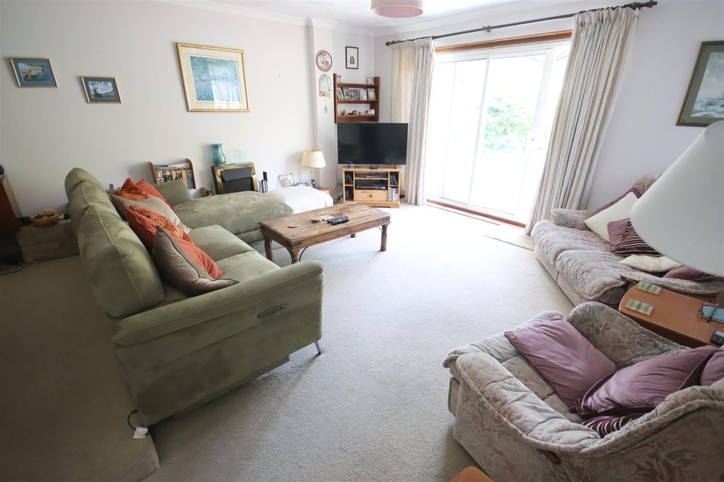 Property photo 3 of 14 Img_8894.Jpg