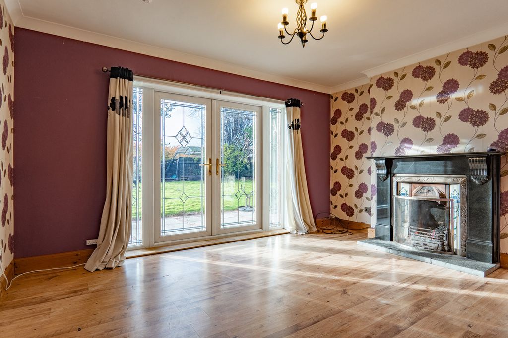 Property photo 3 of 43