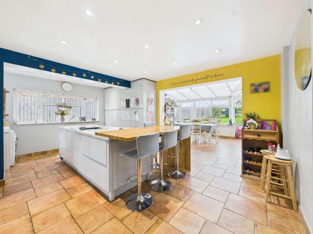 Property photo 2 of 26 Photo 19