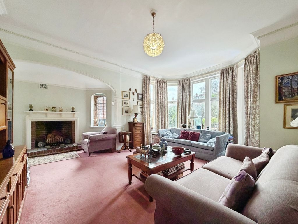 Property photo 3 of 23