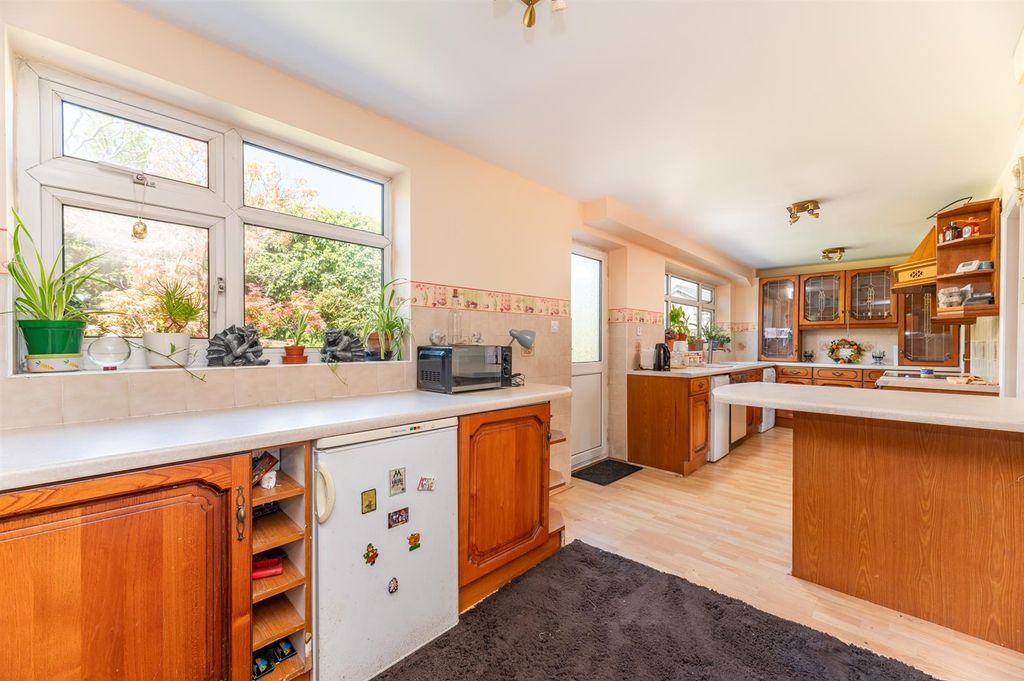 Additional image 14 of 4 bed property for saleSt. Davids Road, Otley LS21