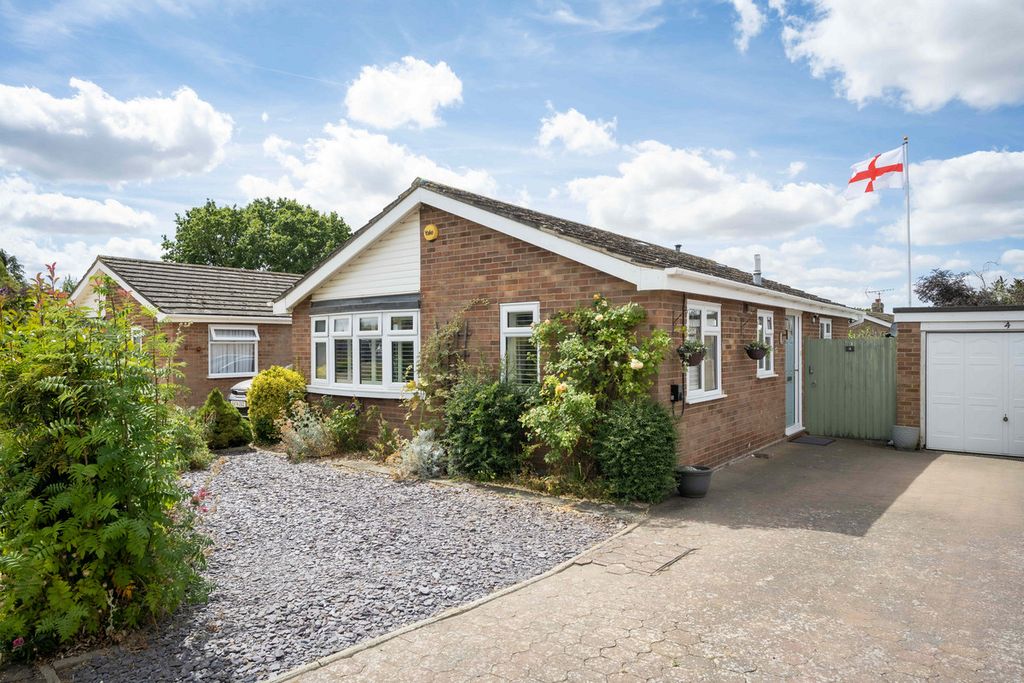 Property photo 1 of 24