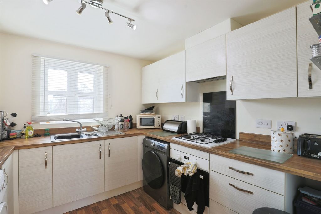 Property photo 3 of 16
