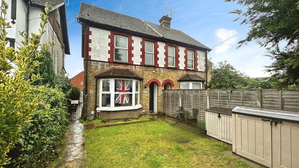 Property photo 1 of 8