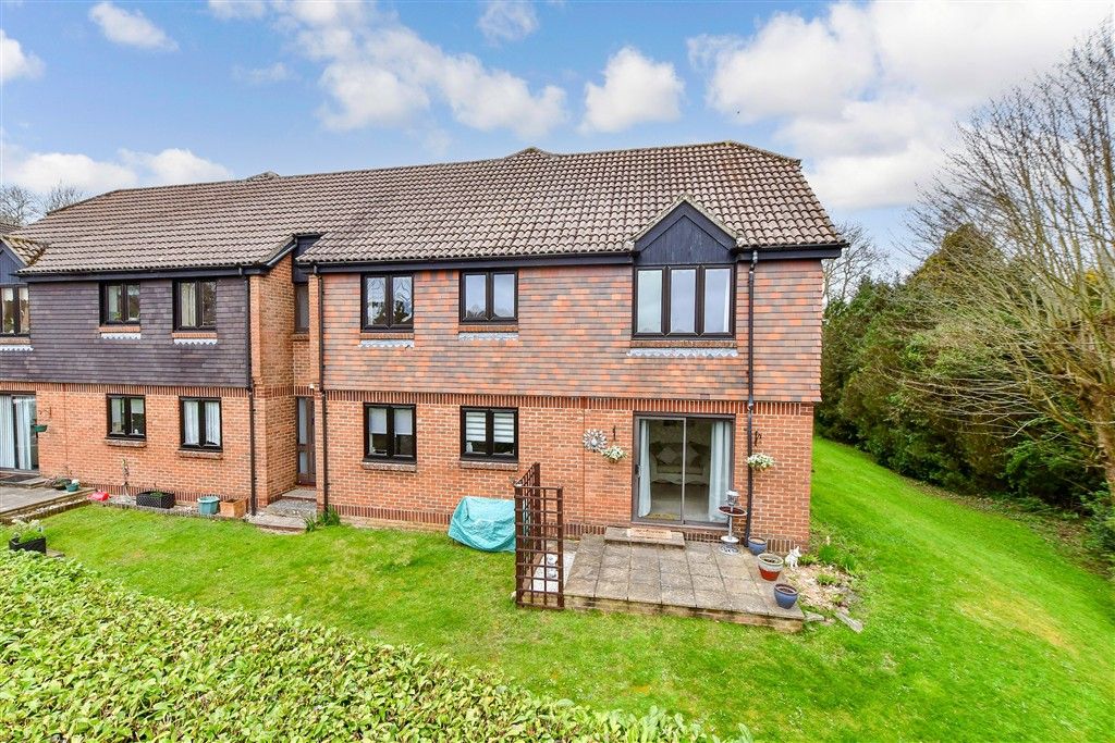 Property photo 1 of 7 External (Web) 1