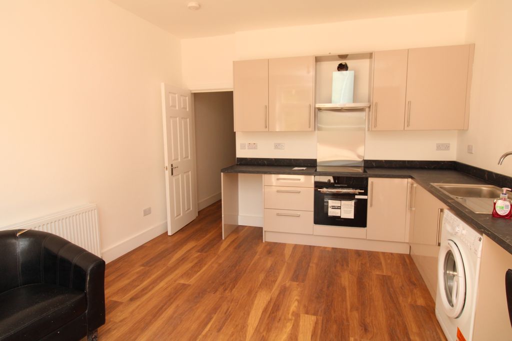 Property photo 2 of 13 Img_6062