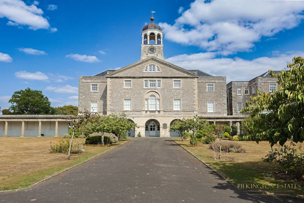 Property photo 1 of 13 4424221