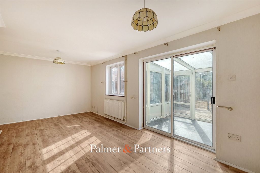 Property photo 3 of 19 Picture No. 04