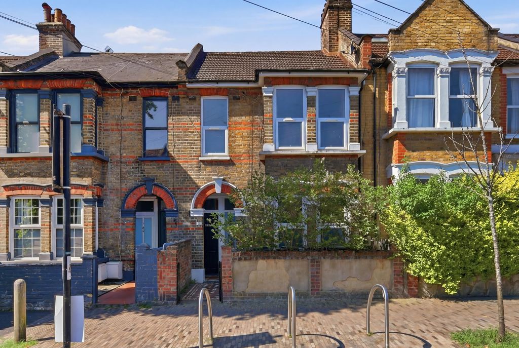 Property photo 1 of 10