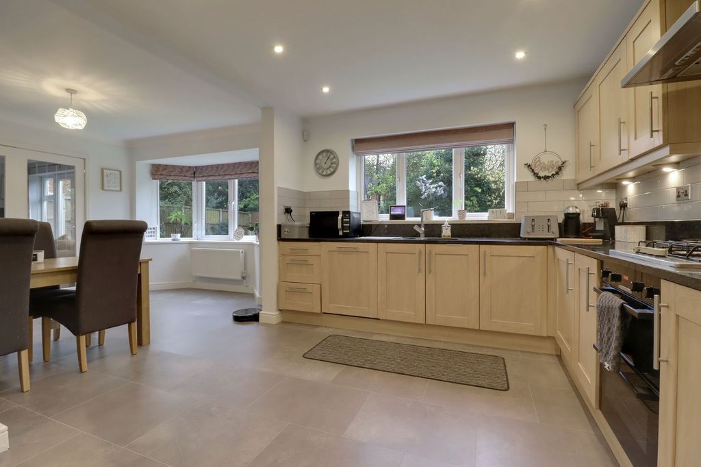 Property photo 3 of 22 Open Plan Kitchen/Dining Room