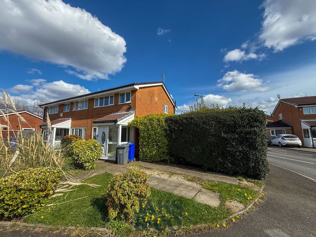 Property photo 2 of 27