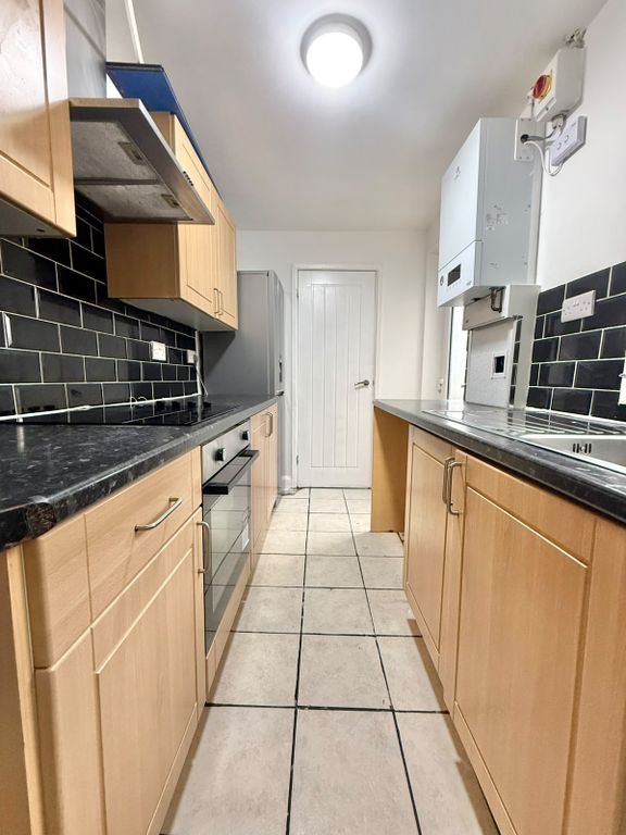 Property photo 2 of 7 3E2Bc098-2Bc3-4795-B060-Fa9Bb9Ff3544