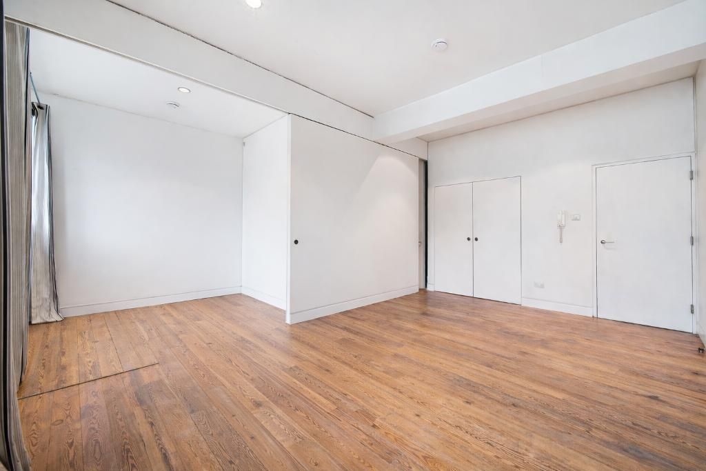 Property photo 2 of 12 Photo 2