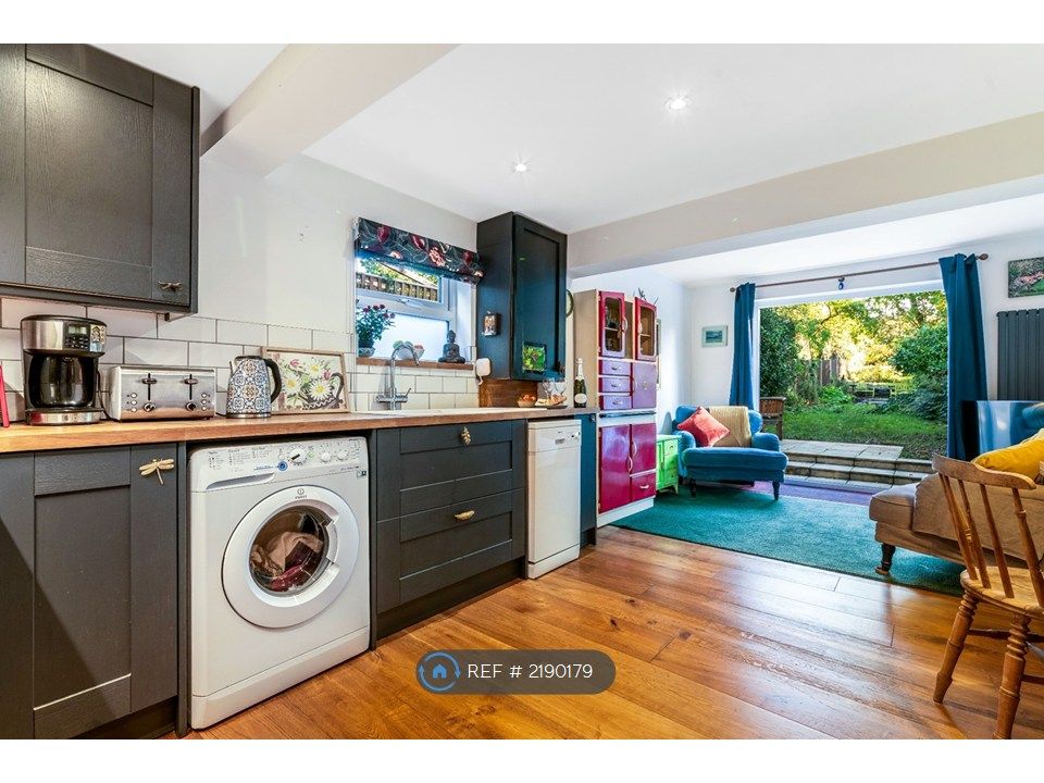 Property photo 1 of 20 Kitchen Leading To Sitting Room