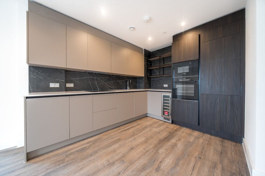 Property photo 1 of 15 Picture No. 05