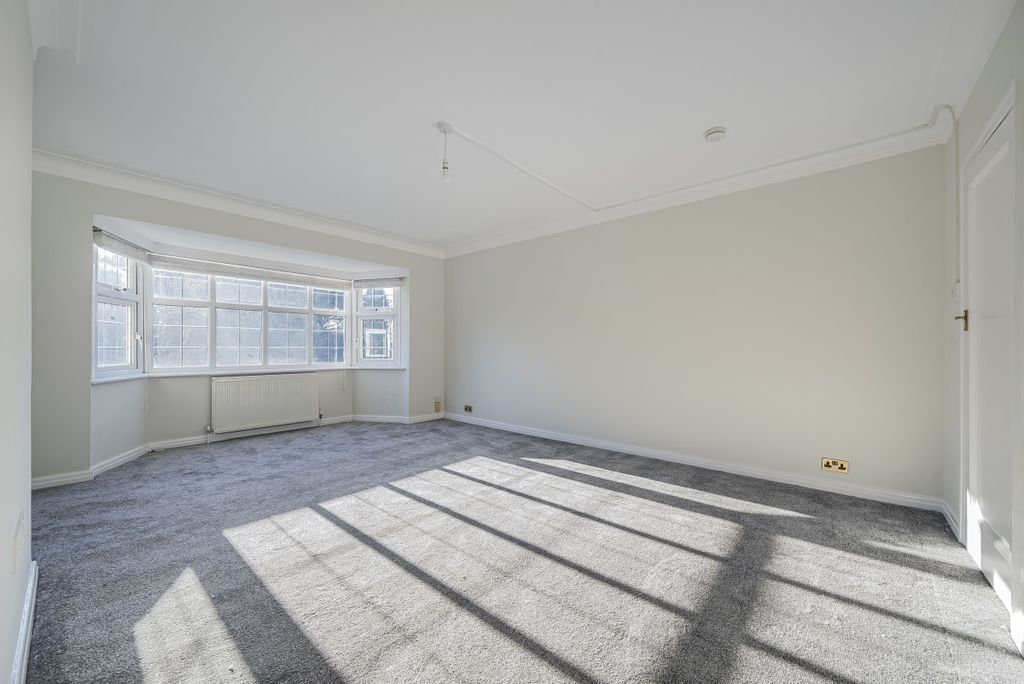 Property photo 2 of 19 1227945 (3)