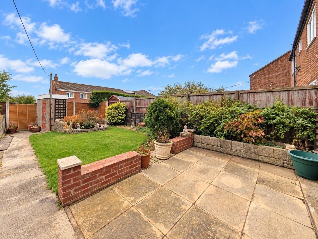 Property photo 2 of 11