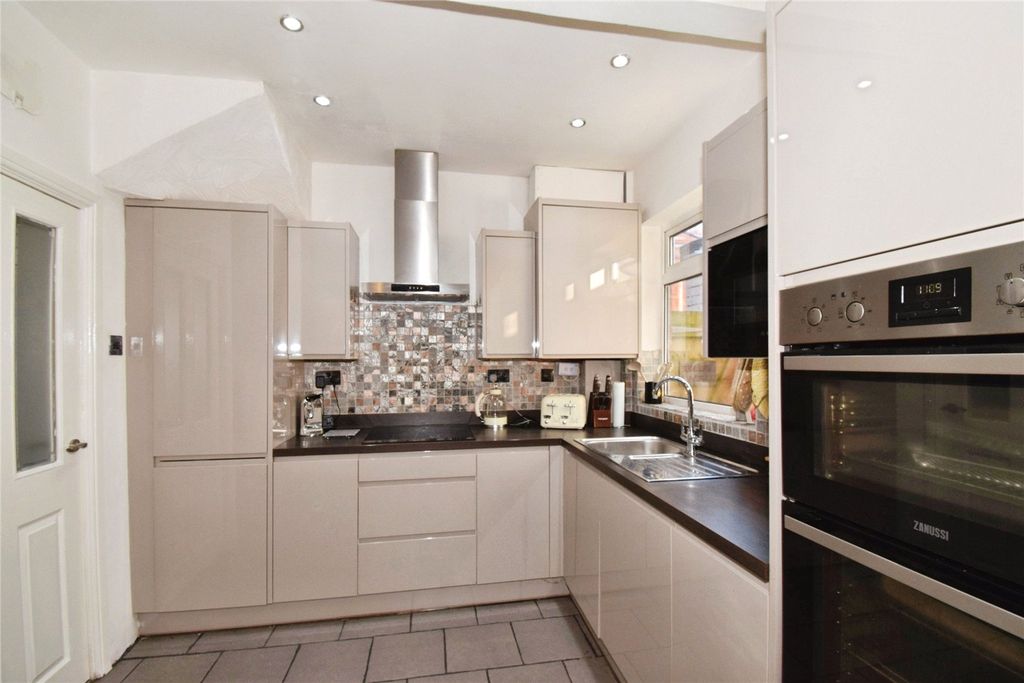 Property photo 2 of 19 Kitchen Diner