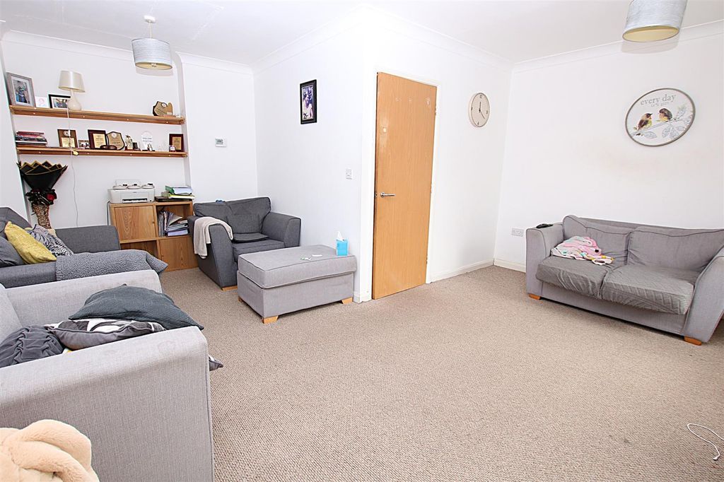 Property photo 3 of 12 Img_7545.Jpg
