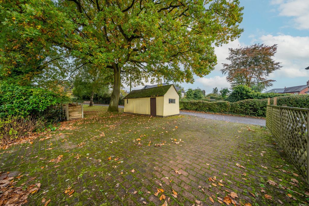 Property photo 3 of 38