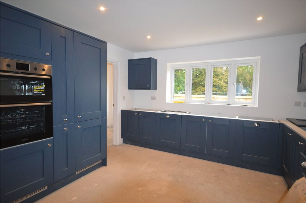 Property photo 3 of 19 Picture No. 15