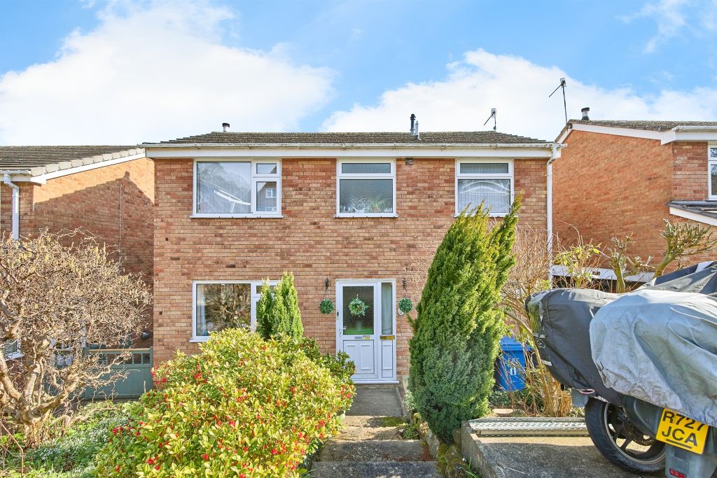 Property photo 1 of 16