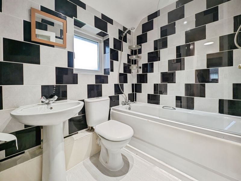 Property photo 3 of 13 Photo 1