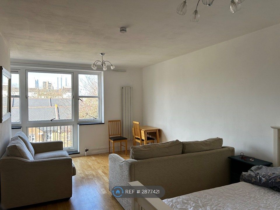 Property photo 2 of 13 Studio