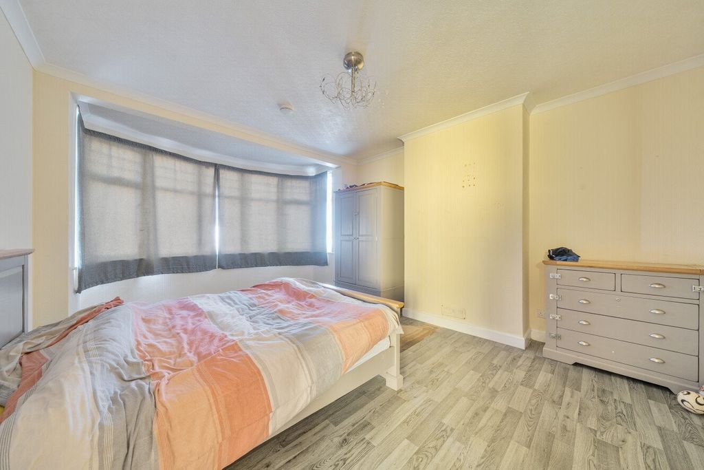 Property photo 2 of 11 Picture No. 22