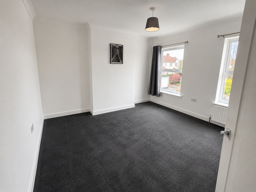 Property photo 1 of 8 Bedroom 1