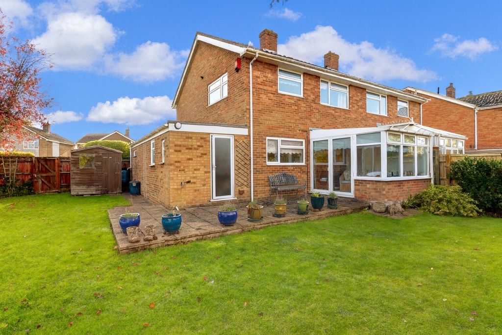 Property photo 2 of 15 Picture No. 28