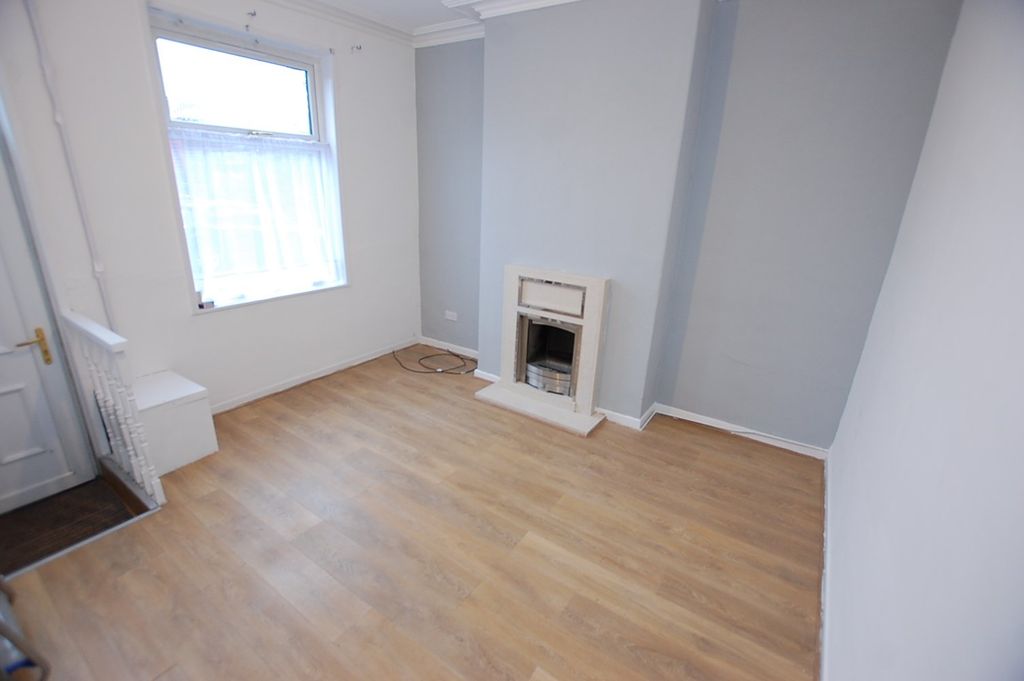 Property photo 2 of 9 Picture No. 01